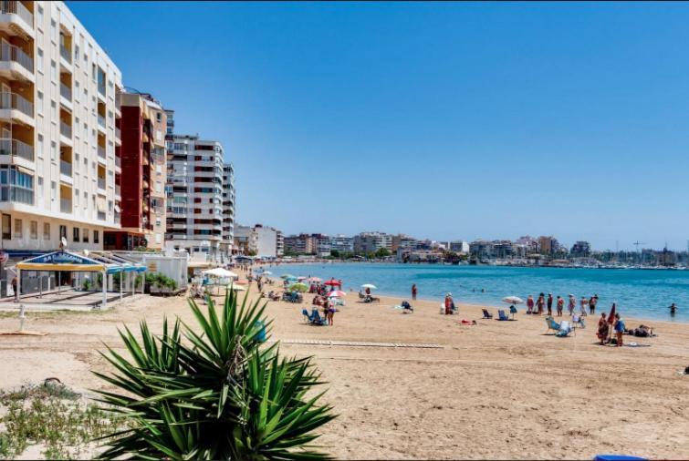 Torreviejaplace Bagian luar foto